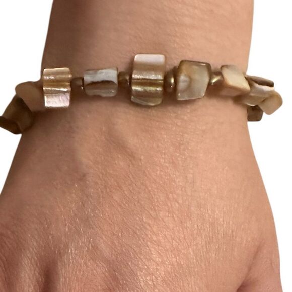 Vintage Abalone Stretch Gold and Brown Beaded Bracelet with gold toned spacers - Picture 3 of 4